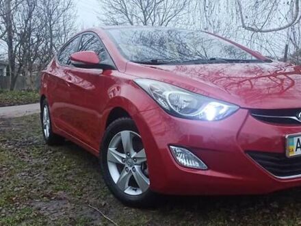Красный Хендай Элантра, объемом двигателя 1.59 л и пробегом 46 тыс. км за 10700 $, фото 1 на Automoto.ua