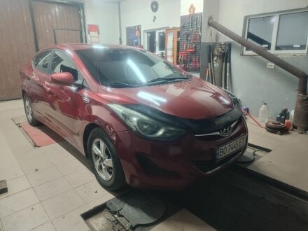 Красный Хендай Элантра, объемом двигателя 1.8 л и пробегом 250 тыс. км за 7199 $, фото 1 на Automoto.ua