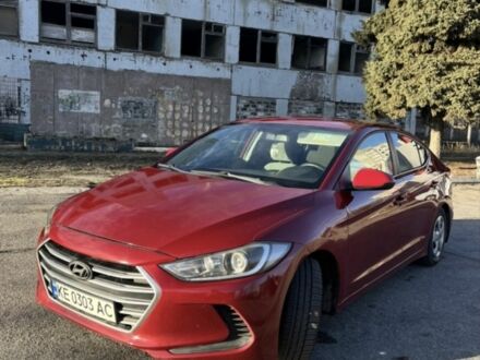 Красный Хендай Элантра, объемом двигателя 2 л и пробегом 150 тыс. км за 11700 $, фото 1 на Automoto.ua