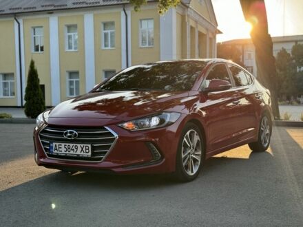 Хендай Елантра 2016 у Дніпро (Дніпропетровську) на Automoto.ua Червоний Хендай Елантра, об'ємом двигуна 2 л та пробігом 130 тис. км за 13600 $, фото 1 на Automoto.ua