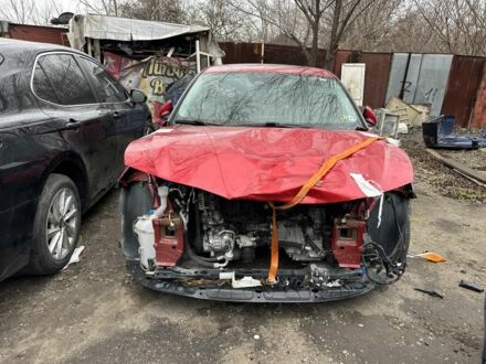 Красный Хендай Элантра, объемом двигателя 2 л и пробегом 51 тыс. км за 10900 $, фото 1 на Automoto.ua