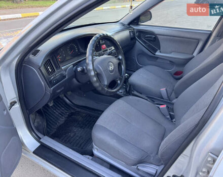 Хендай Элантра, объемом двигателя 1.6 л и пробегом 250 тыс. км за 2800 $, фото 6 на Automoto.ua