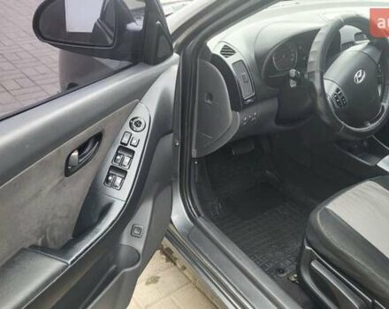 Хендай Элантра 2008 в Вознесенске на Automoto.ua Хендай Элантра, объемом двигателя 1.59 л и пробегом 146 тыс. км за 6800 $, фото 2 на Automoto.ua