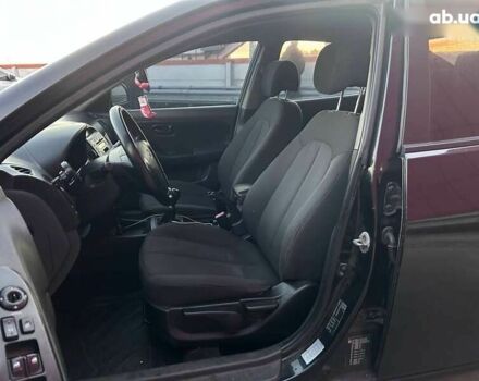 Хендай Элантра, объемом двигателя 1.6 л и пробегом 310 тыс. км за 4990 $, фото 8 на Automoto.ua