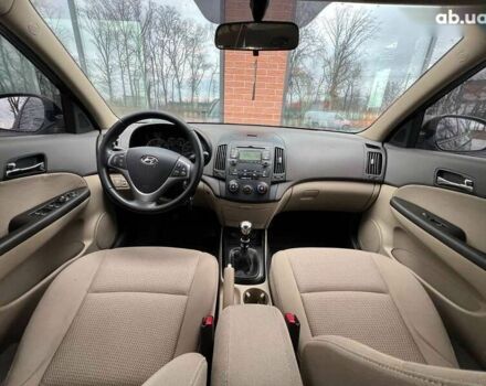 Хендай Элантра, объемом двигателя 2 л и пробегом 280 тыс. км за 5990 $, фото 26 на Automoto.ua