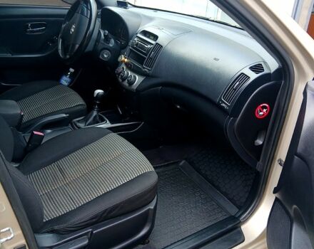 Хендай Элантра, объемом двигателя 1.6 л и пробегом 192 тыс. км за 5100 $, фото 3 на Automoto.ua