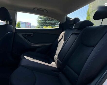 Хендай Элантра, объемом двигателя 0 л и пробегом 201 тыс. км за 7700 $, фото 9 на Automoto.ua