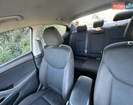 Хендай Элантра, объемом двигателя 1.8 л и пробегом 175 тыс. км за 7500 $, фото 8 на Automoto.ua