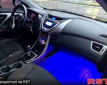 Хендай Элантра, объемом двигателя 1.6 л и пробегом 65 тыс. км за 11500 $, фото 12 на Automoto.ua