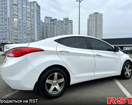Хендай Елантра, об'ємом двигуна 1.6 л та пробігом 107 тис. км за 9700 $, фото 5 на Automoto.ua