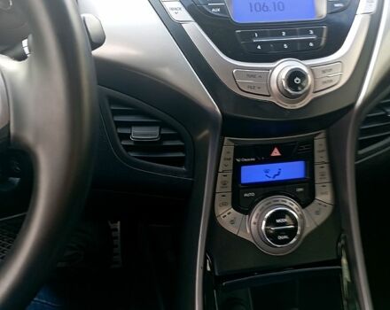 Хендай Элантра, объемом двигателя 1.8 л и пробегом 188 тыс. км за 8800 $, фото 4 на Automoto.ua