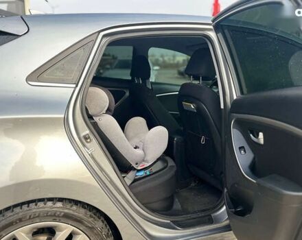 Хендай Элантра, объемом двигателя 2 л и пробегом 81 тыс. км за 10500 $, фото 22 на Automoto.ua