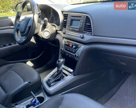 Хендай Элантра, объемом двигателя 2 л и пробегом 187 тыс. км за 9600 $, фото 12 на Automoto.ua