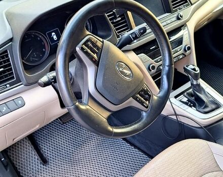 Хендай Элантра, объемом двигателя 2 л и пробегом 165 тыс. км за 12300 $, фото 5 на Automoto.ua