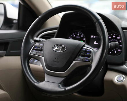 Хендай Элантра, объемом двигателя 2 л и пробегом 87 тыс. км за 11500 $, фото 13 на Automoto.ua