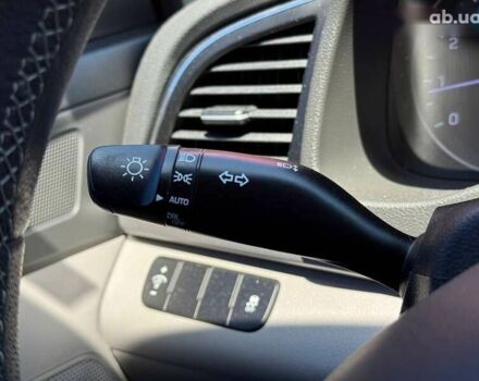 Хендай Элантра, объемом двигателя 2 л и пробегом 125 тыс. км за 10990 $, фото 19 на Automoto.ua