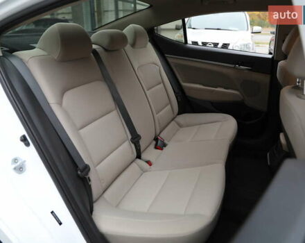 Хендай Элантра, объемом двигателя 2 л и пробегом 87 тыс. км за 11500 $, фото 8 на Automoto.ua