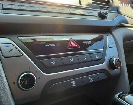 Хендай Элантра, объемом двигателя 2 л и пробегом 125 тыс. км за 10990 $, фото 24 на Automoto.ua