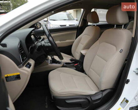 Хендай Элантра, объемом двигателя 2 л и пробегом 87 тыс. км за 11500 $, фото 6 на Automoto.ua