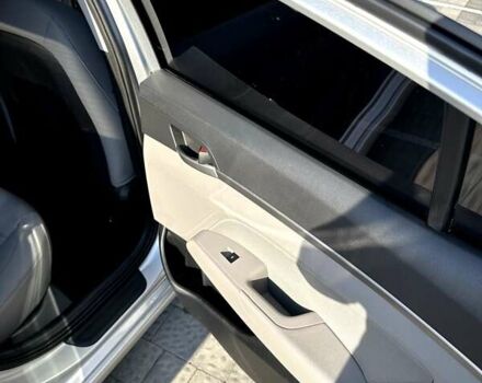 Хендай Элантра, объемом двигателя 2 л и пробегом 109 тыс. км за 11000 $, фото 5 на Automoto.ua