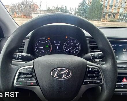 Хендай Элантра, объемом двигателя 2 л и пробегом 170 тыс. км за 10500 $, фото 9 на Automoto.ua