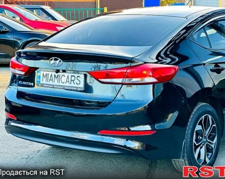 Хендай Элантра, объемом двигателя 1.6 л и пробегом 150 тыс. км за 10699 $, фото 1 на Automoto.ua