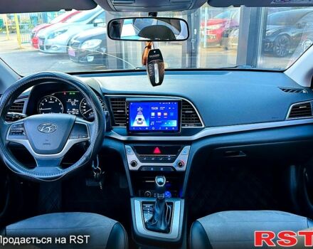 Хендай Элантра, объемом двигателя 1.6 л и пробегом 150 тыс. км за 10699 $, фото 7 на Automoto.ua