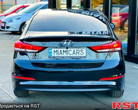 Хендай Элантра, объемом двигателя 1.6 л и пробегом 150 тыс. км за 10699 $, фото 4 на Automoto.ua