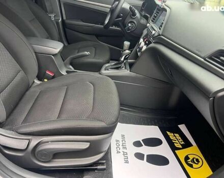 Хендай Элантра, объемом двигателя 2 л и пробегом 62 тыс. км за 14800 $, фото 8 на Automoto.ua