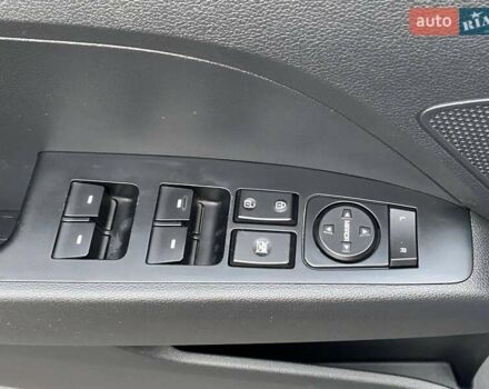 Хендай Элантра, объемом двигателя 1.6 л и пробегом 69 тыс. км за 15500 $, фото 45 на Automoto.ua