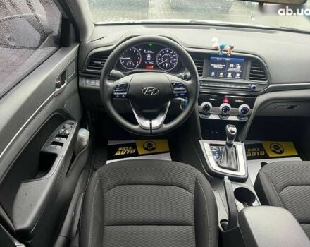 Хендай Элантра, объемом двигателя 2 л и пробегом 62 тыс. км за 14800 $, фото 14 на Automoto.ua
