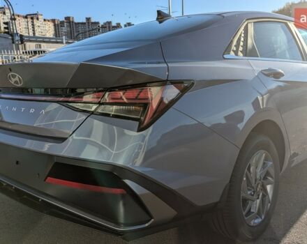 купить новое авто Хендай Элантра 2024 года от официального дилера Автоберег HYUNDAI на Бальзака Хендай фото