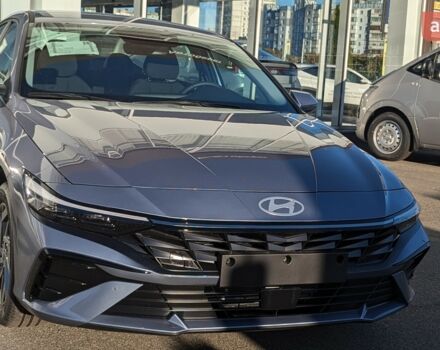 купить новое авто Хендай Элантра 2024 года от официального дилера Автоберег HYUNDAI на Бальзака Хендай фото