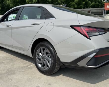 Хендай Элантра, объемом двигателя 1.59 л и пробегом 0 тыс. км за 25006 $, фото 3 на Automoto.ua