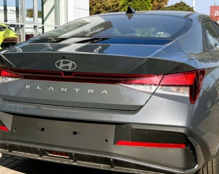 Хендай Елантра 2025 року купити нове авто Хендай Елантра 2025 року від офіційного дилера Автоцентр AUTO.RIA Хендай фото