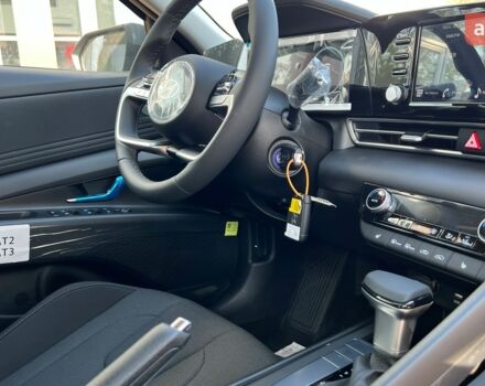 Хендай Елантра 2025 року купити нове авто Хендай Елантра 2025 року від офіційного дилера Автоцентр AUTO.RIA Хендай фото