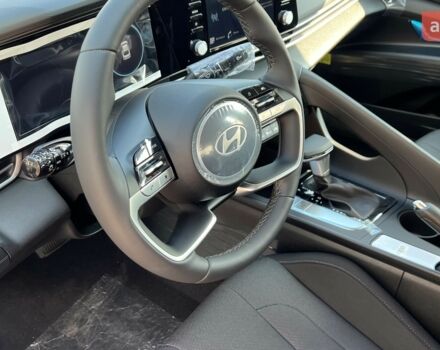 Хендай Елантра 2025 року купити нове авто Хендай Елантра 2025 року від офіційного дилера Автоцентр AUTO.RIA Хендай фото