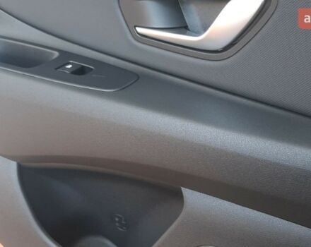 Хендай Элантра, объемом двигателя 1.59 л и пробегом 0 тыс. км за 23360 $, фото 24 на Automoto.ua