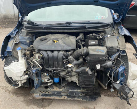 Хендай Елантра, об'ємом двигуна 2 л та пробігом 150 тис. км за 3800 $, фото 1 на Automoto.ua