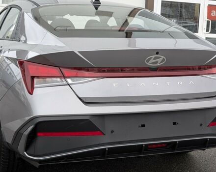 купить новое авто Хендай Элантра 2024 года от официального дилера Автоберег HYUNDAI на Бальзака Хендай фото