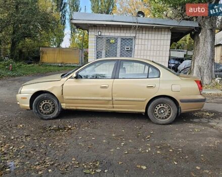 Желтый Хендай Элантра, объемом двигателя 1.99 л и пробегом 200 тыс. км за 1400 $, фото 7 на Automoto.ua