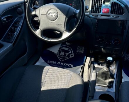 Серый Хендай Элантра, объемом двигателя 2 л и пробегом 291 тыс. км за 4400 $, фото 6 на Automoto.ua