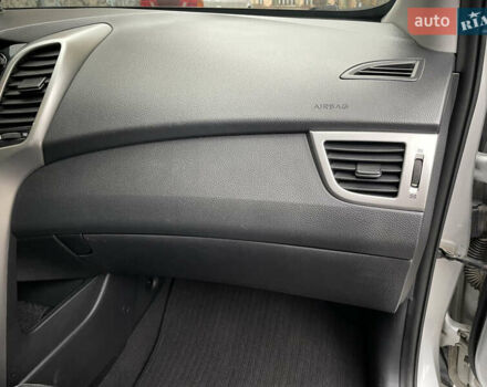 Серый Хендай Элантра, объемом двигателя 1.8 л и пробегом 115 тыс. км за 10500 $, фото 18 на Automoto.ua