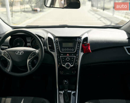Серый Хендай Элантра, объемом двигателя 2 л и пробегом 120 тыс. км за 7900 $, фото 9 на Automoto.ua