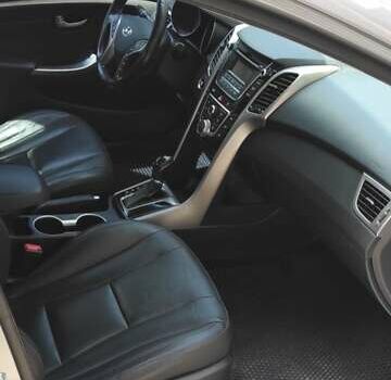 Серый Хендай Элантра, объемом двигателя 2 л и пробегом 186 тыс. км за 8600 $, фото 11 на Automoto.ua