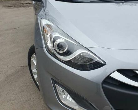 Серый Хендай Элантра, объемом двигателя 2 л и пробегом 118 тыс. км за 8700 $, фото 10 на Automoto.ua