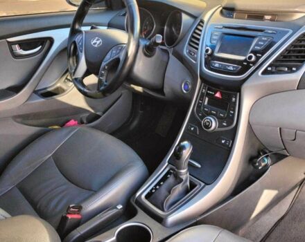 Сірий Хендай Елантра, об'ємом двигуна 1.8 л та пробігом 95 тис. км за 118000 $, фото 16 на Automoto.ua