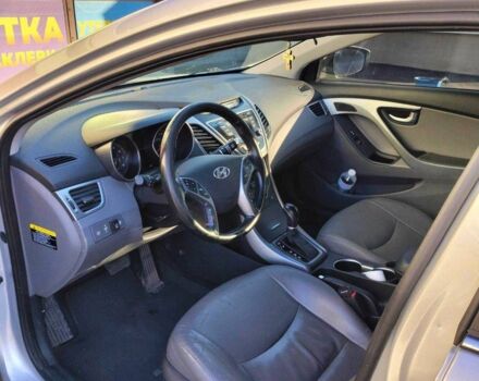 Сірий Хендай Елантра, об'ємом двигуна 1.8 л та пробігом 95 тис. км за 118000 $, фото 12 на Automoto.ua