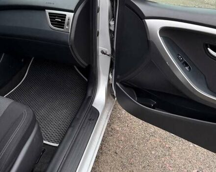 Серый Хендай Элантра, объемом двигателя 2 л и пробегом 150 тыс. км за 9800 $, фото 17 на Automoto.ua