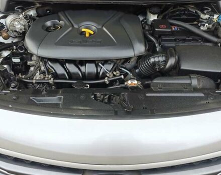 Серый Хендай Элантра, объемом двигателя 2 л и пробегом 83 тыс. км за 12900 $, фото 9 на Automoto.ua